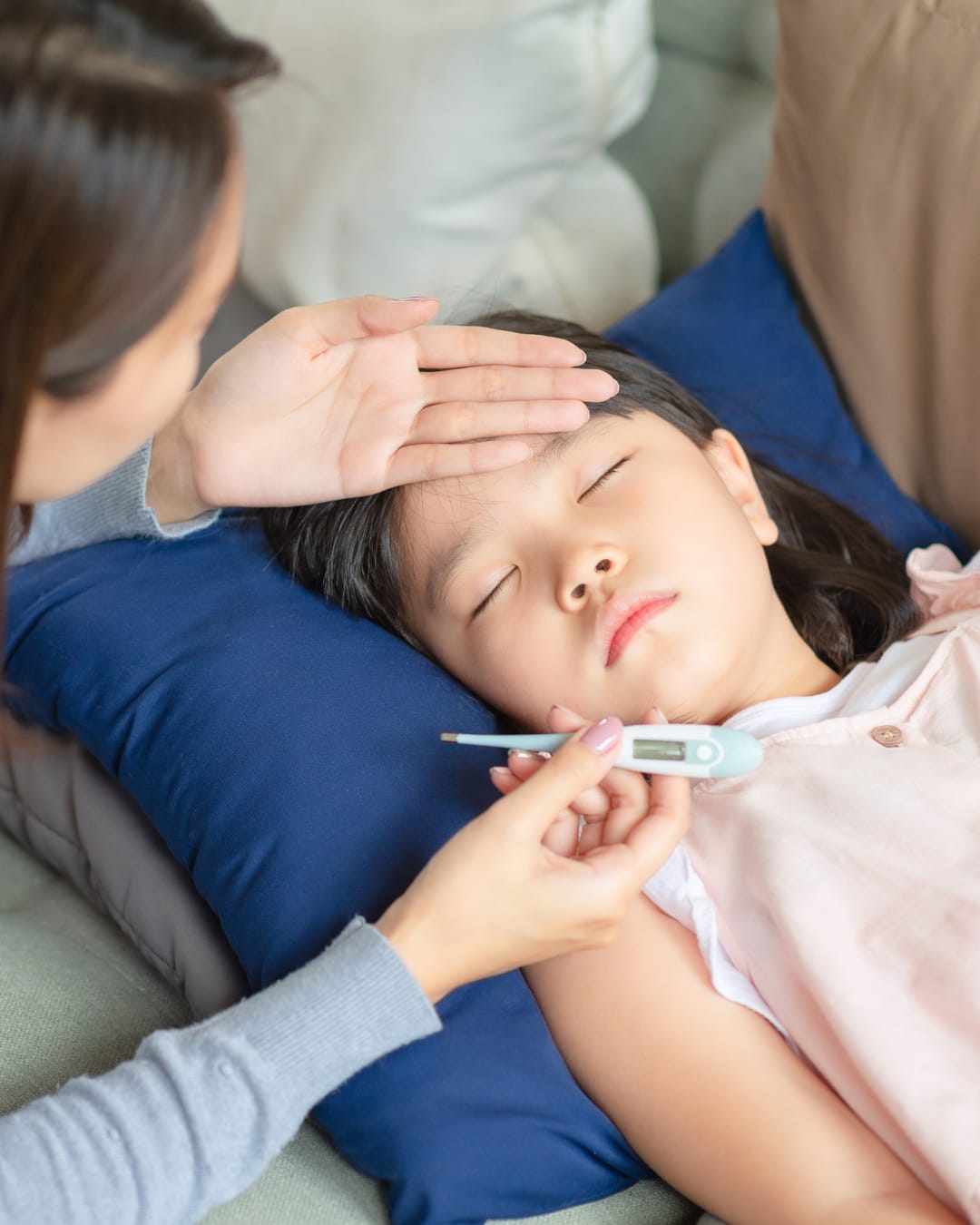 Moms, Si Kecil Demam? Kenali Kapan Harus ke IGD